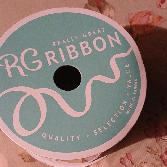 Gnome Patterned Ribbon - Picture 2 of 5